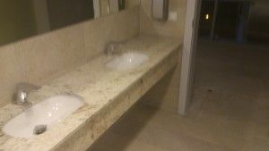 blaty łazienkowe wrocław z granitu shivakashi